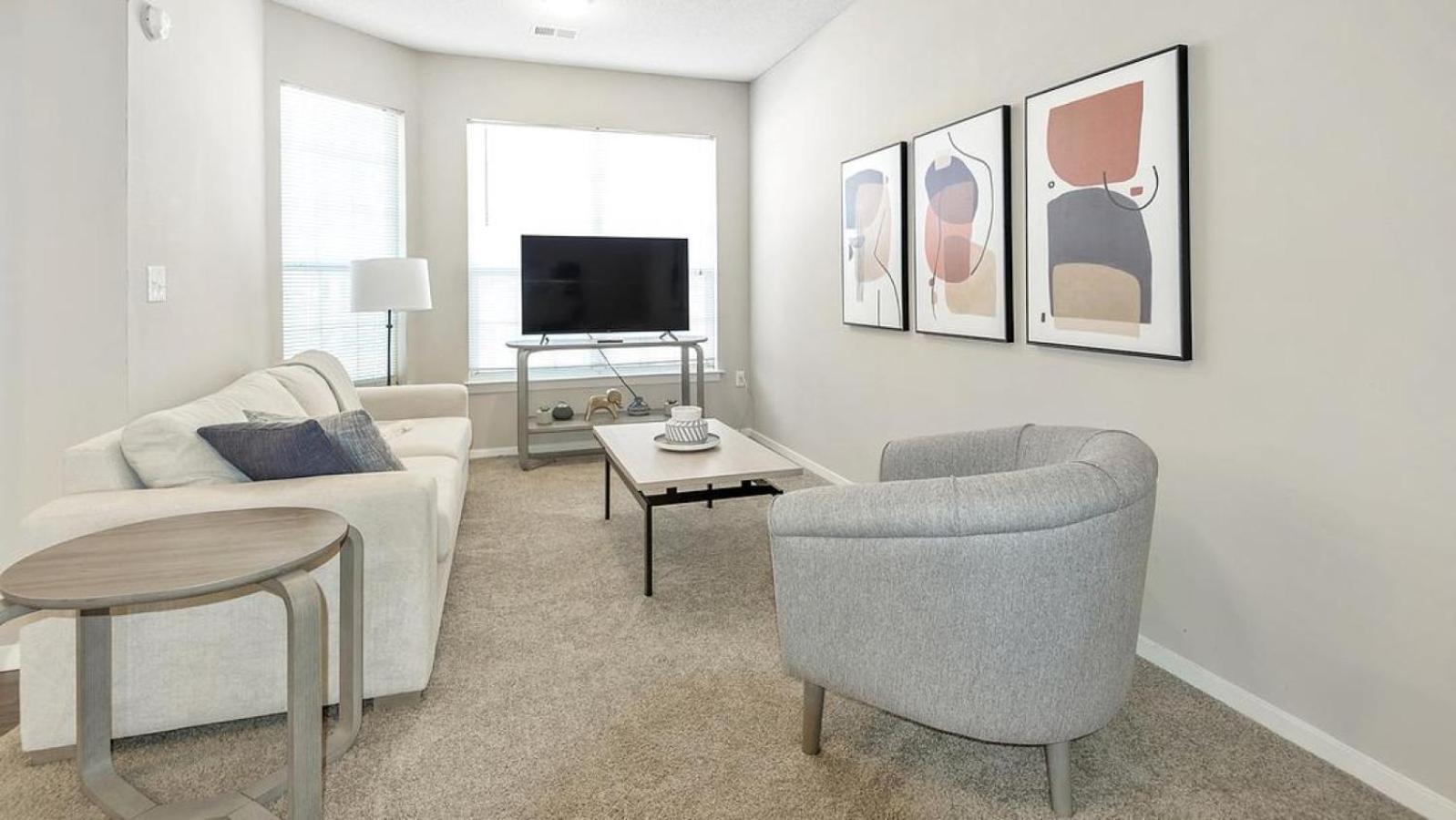 Landing Modern With Amazing Amenities Apartment Memphis